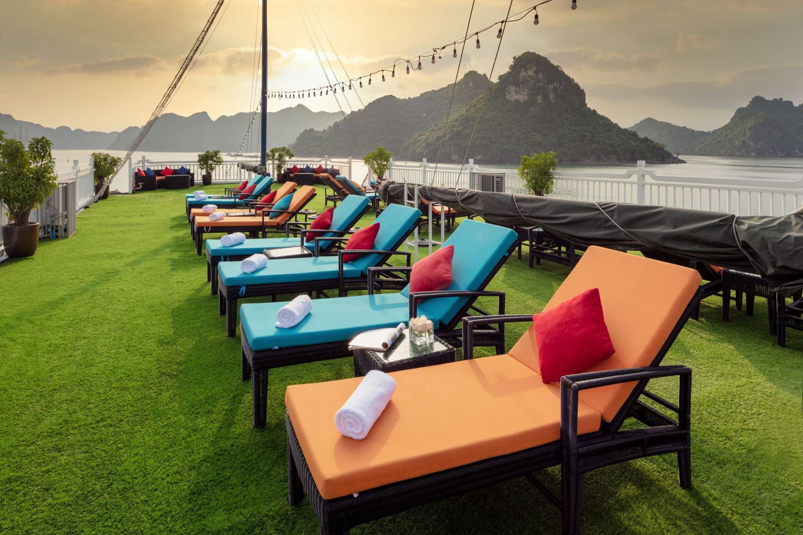 La Journey Cruise