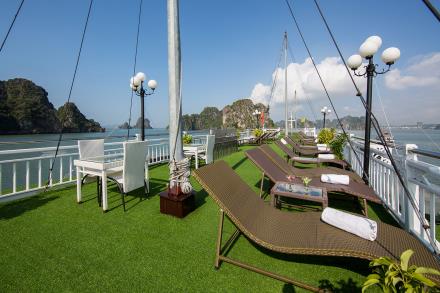 ATHENA ROYAL CRUISE