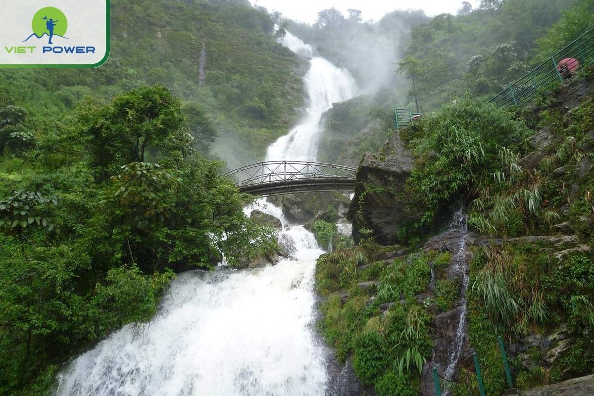 Silver Waterfall