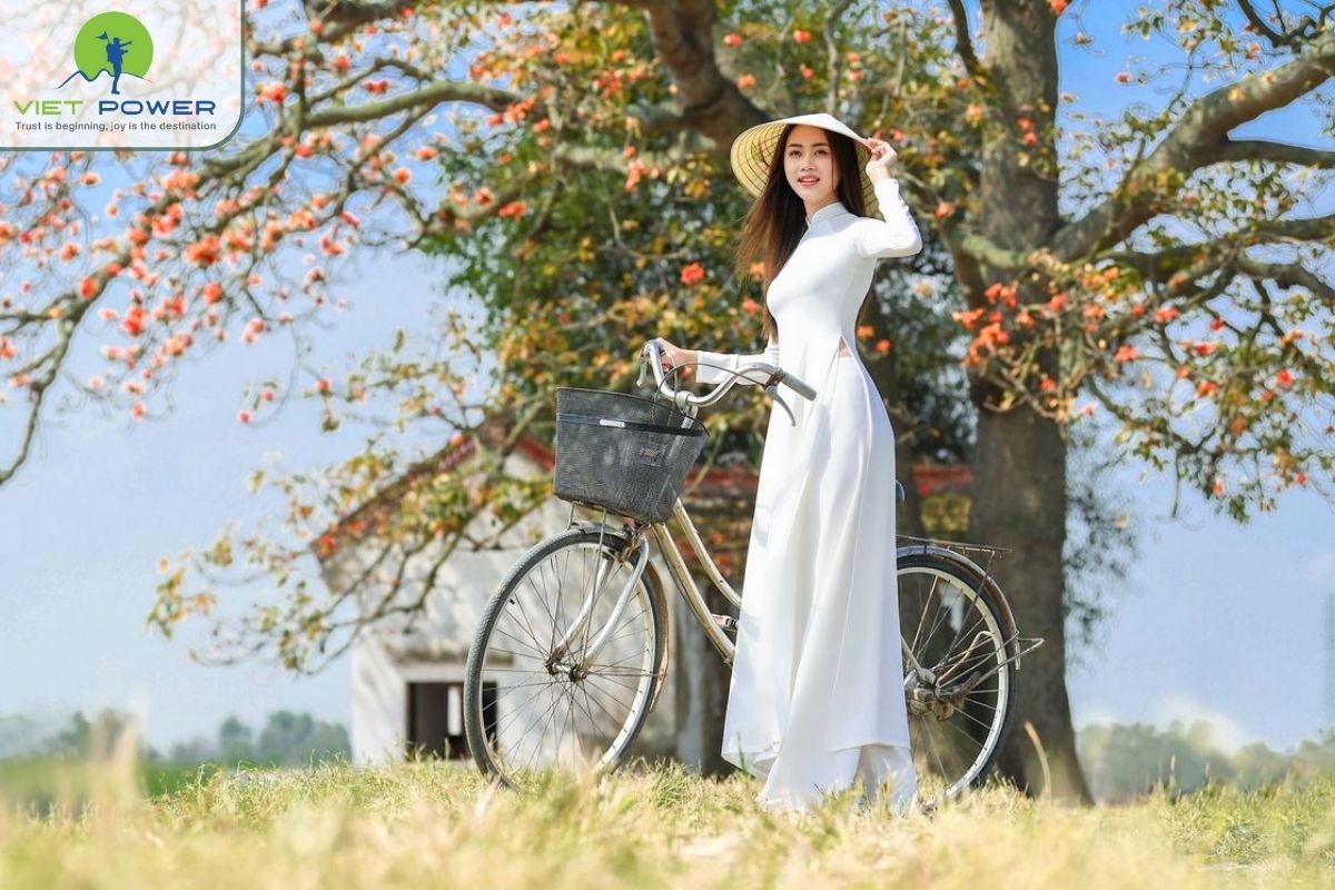 (2) Ao dai