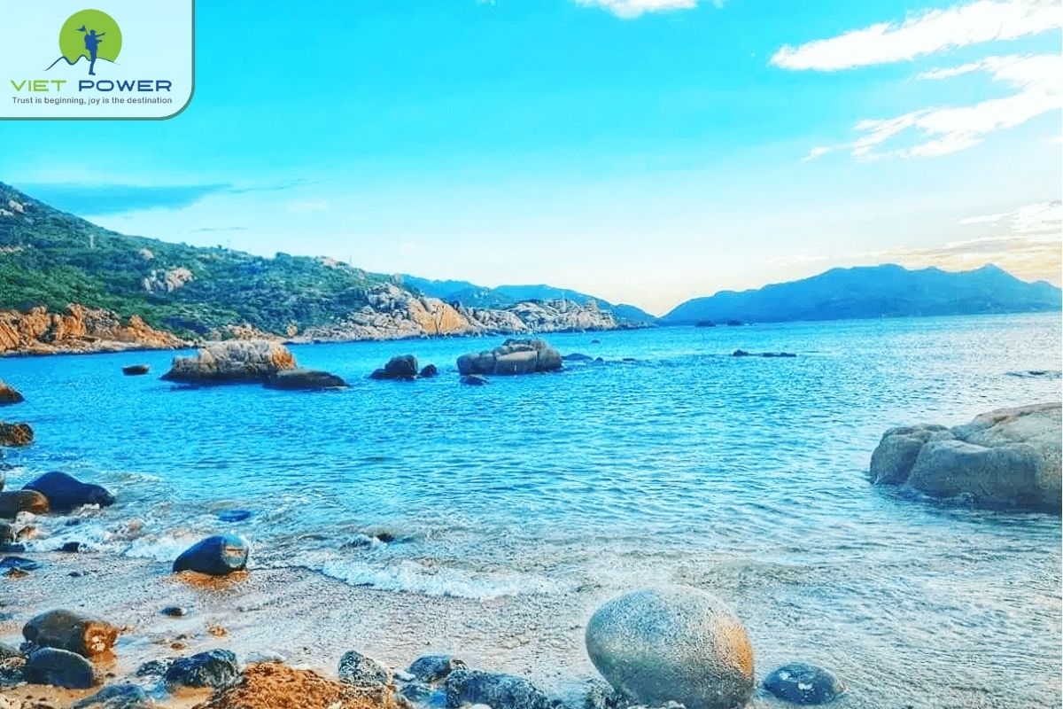 (2) Beach