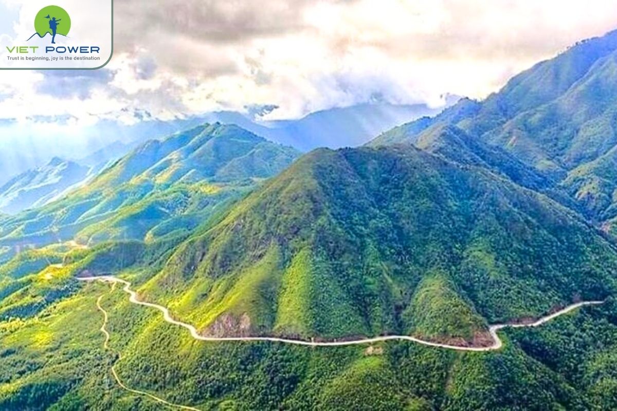 (2) Khau pha pass
