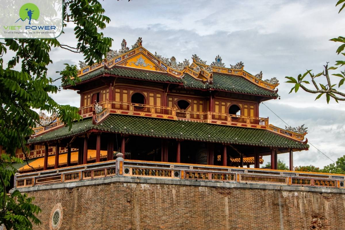 (3) HUE & HOI AN 