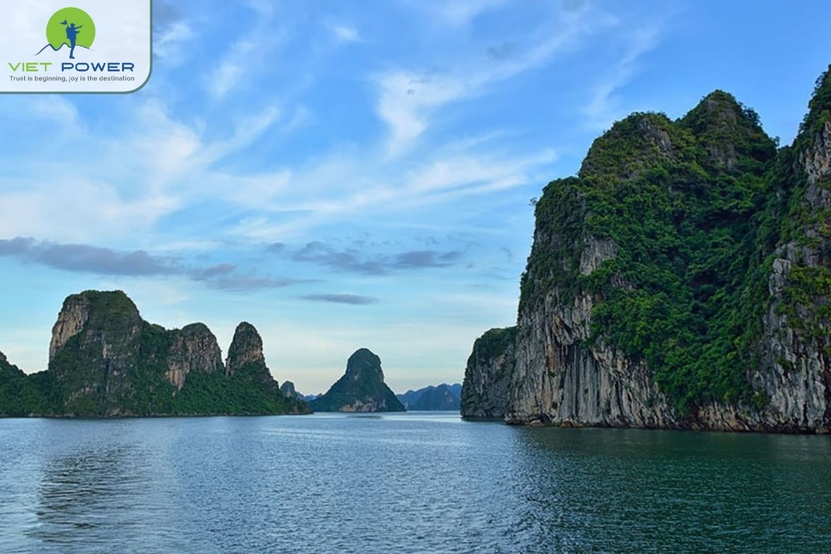 (3) Ha Long