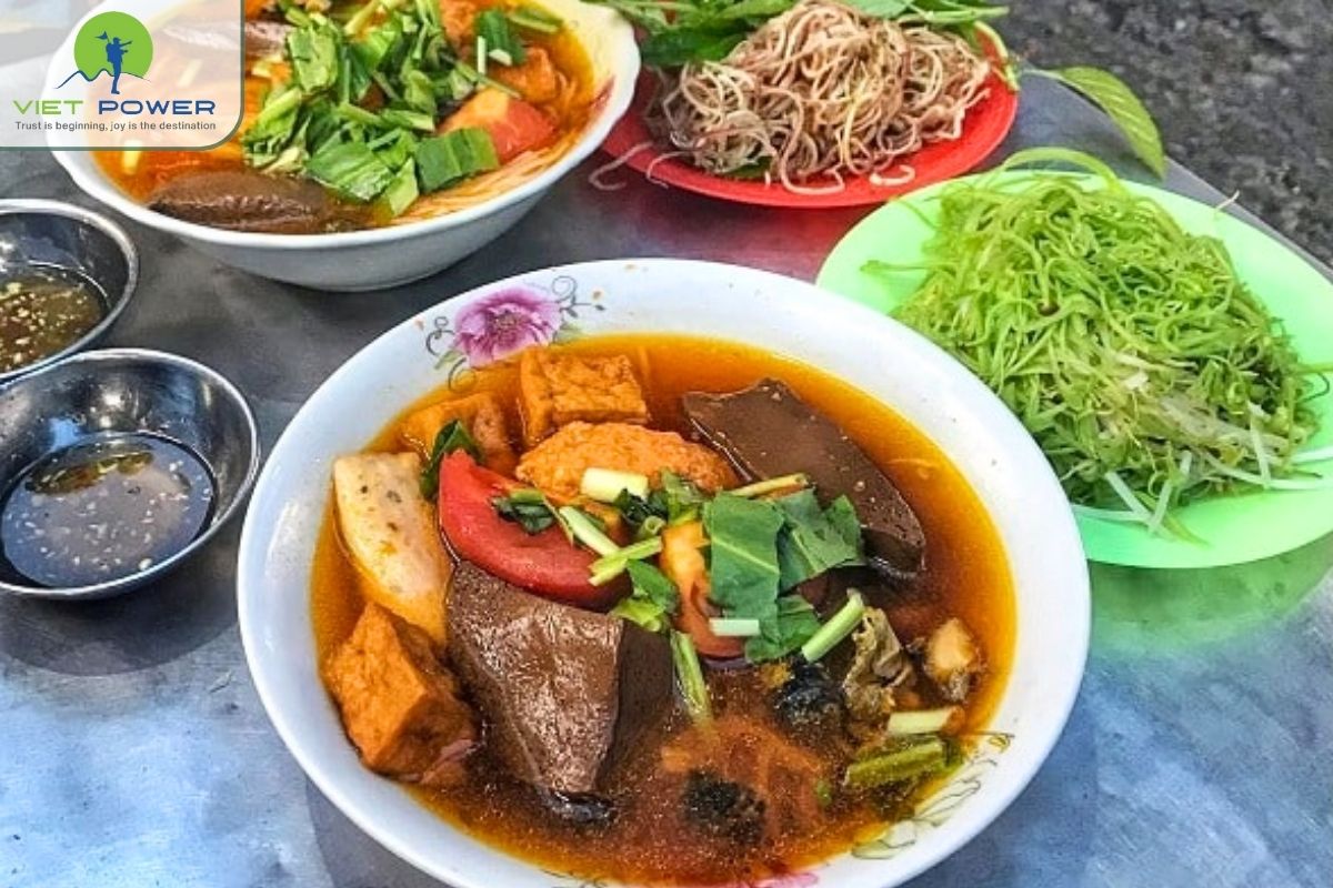 (8) Rieu noodles