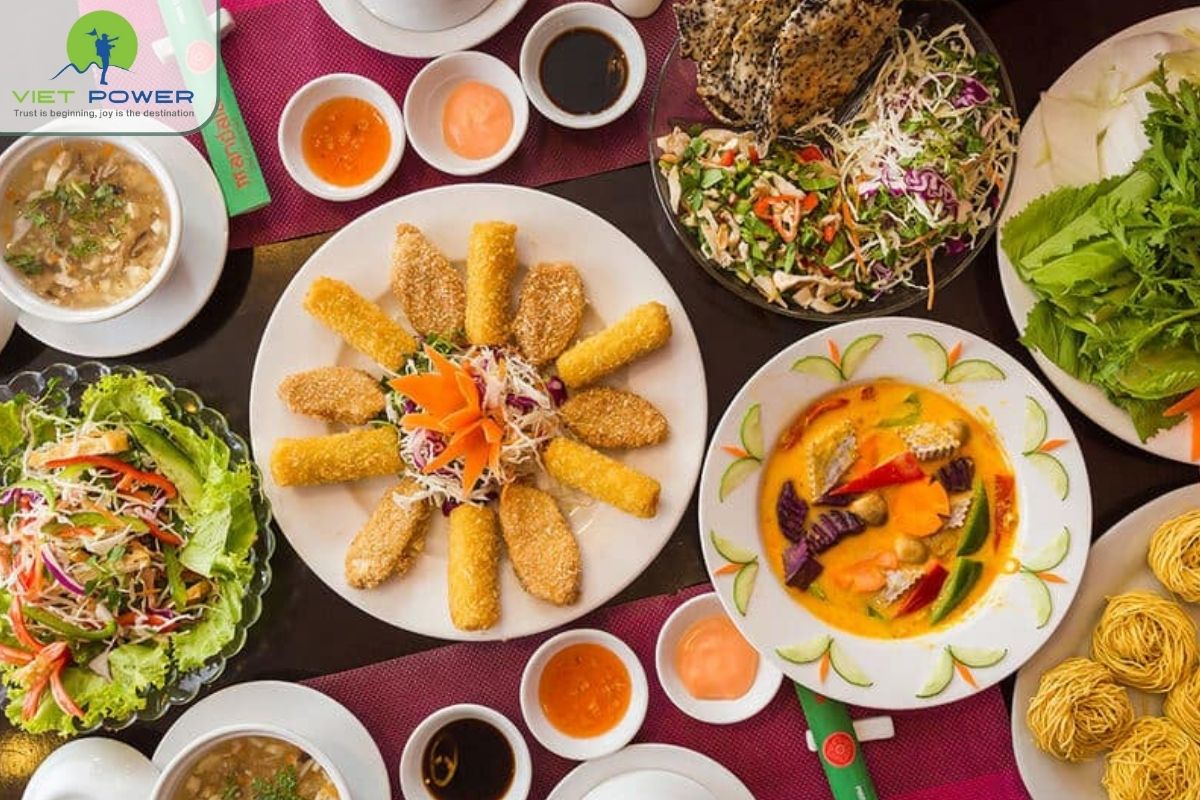 (9) HUE & HOI AN 