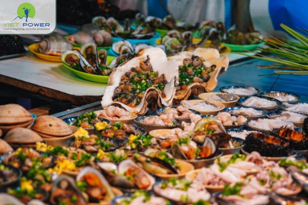 (9) Phú Quốc