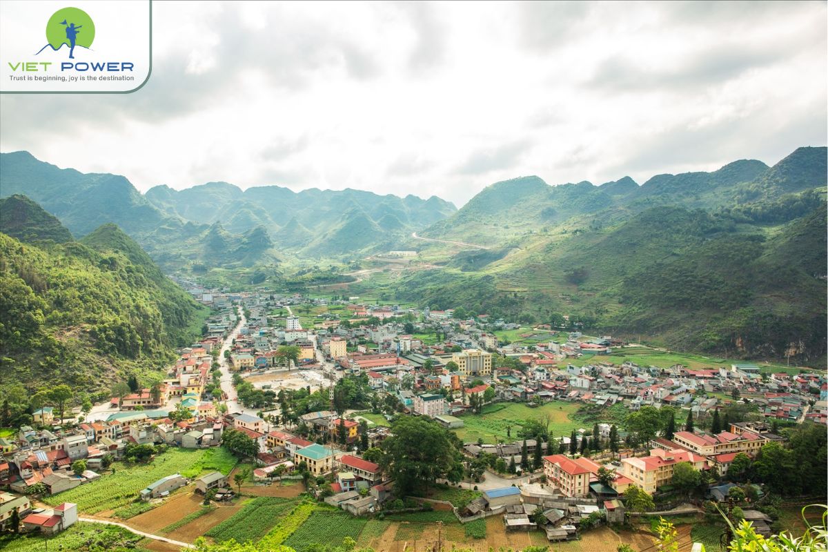 Lo Lo Chai Village