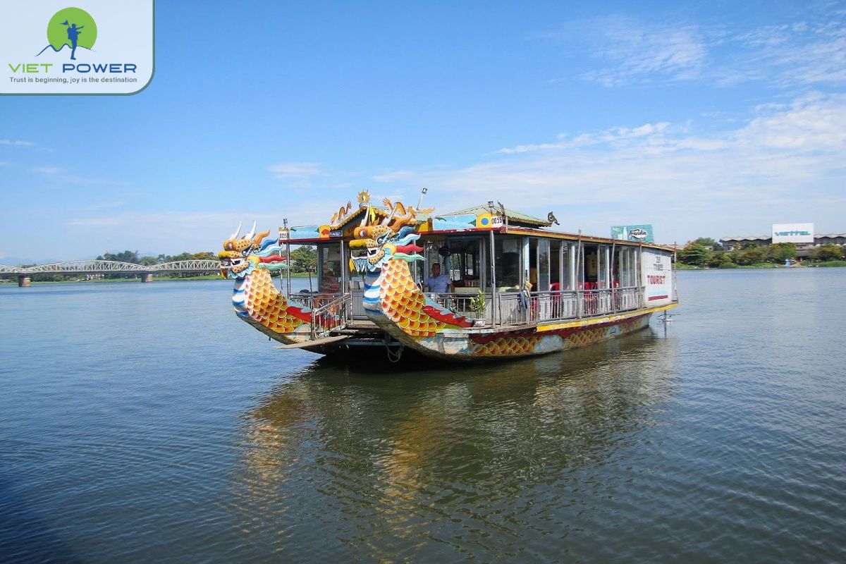 perfume river cruise 