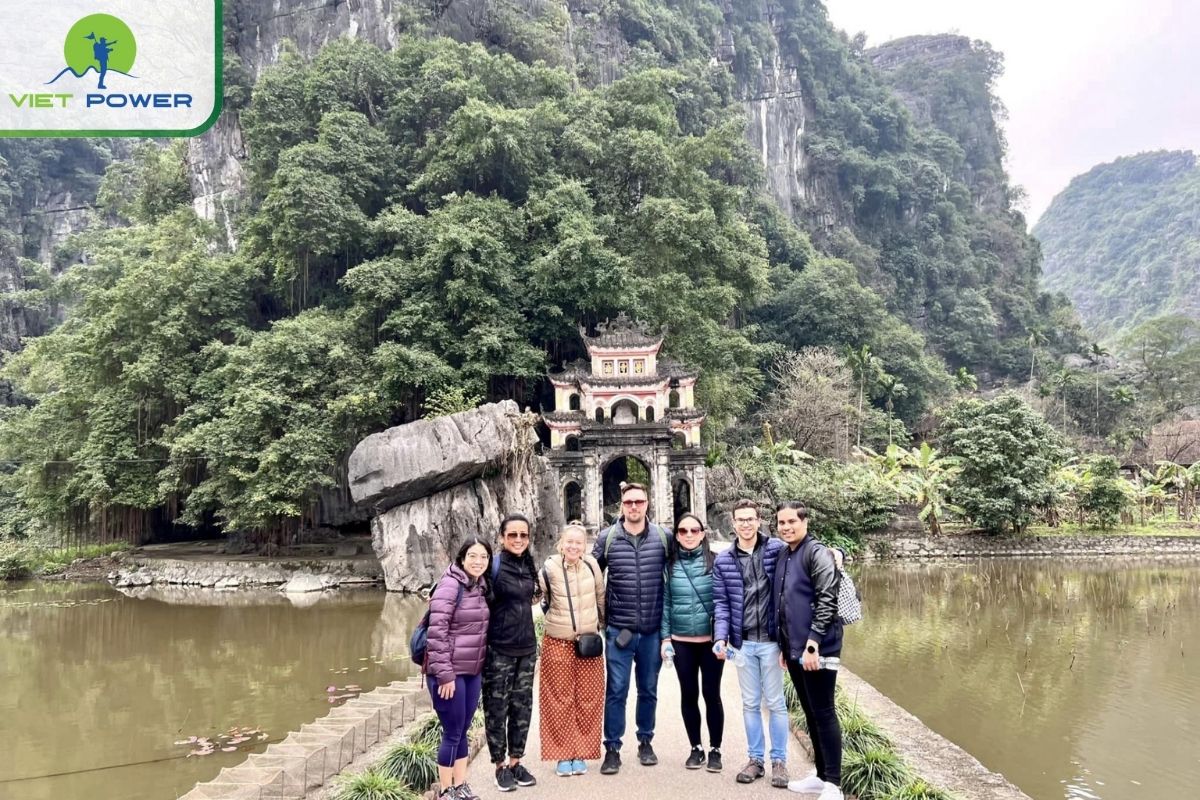 December: Cold Drizzles & Festive Season