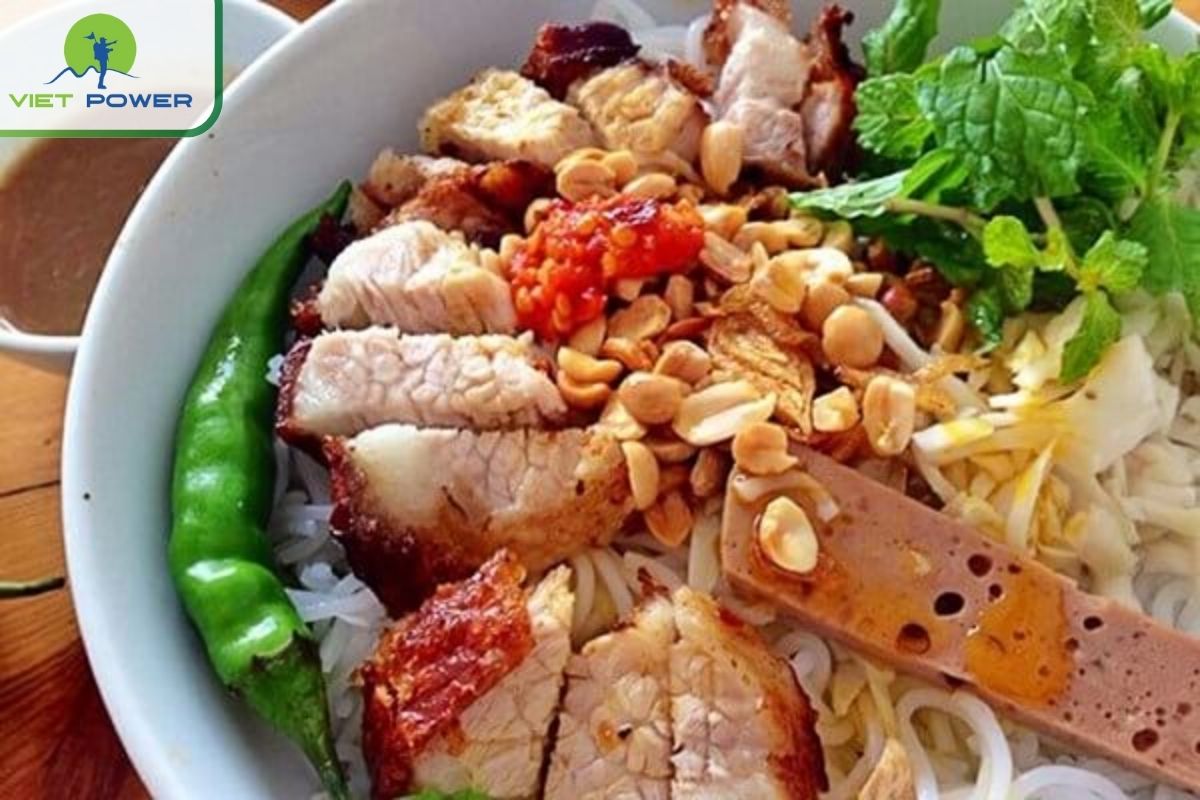 Bun Mam Nem (Rice Vermicelli with Anchovy Fish Sauce)