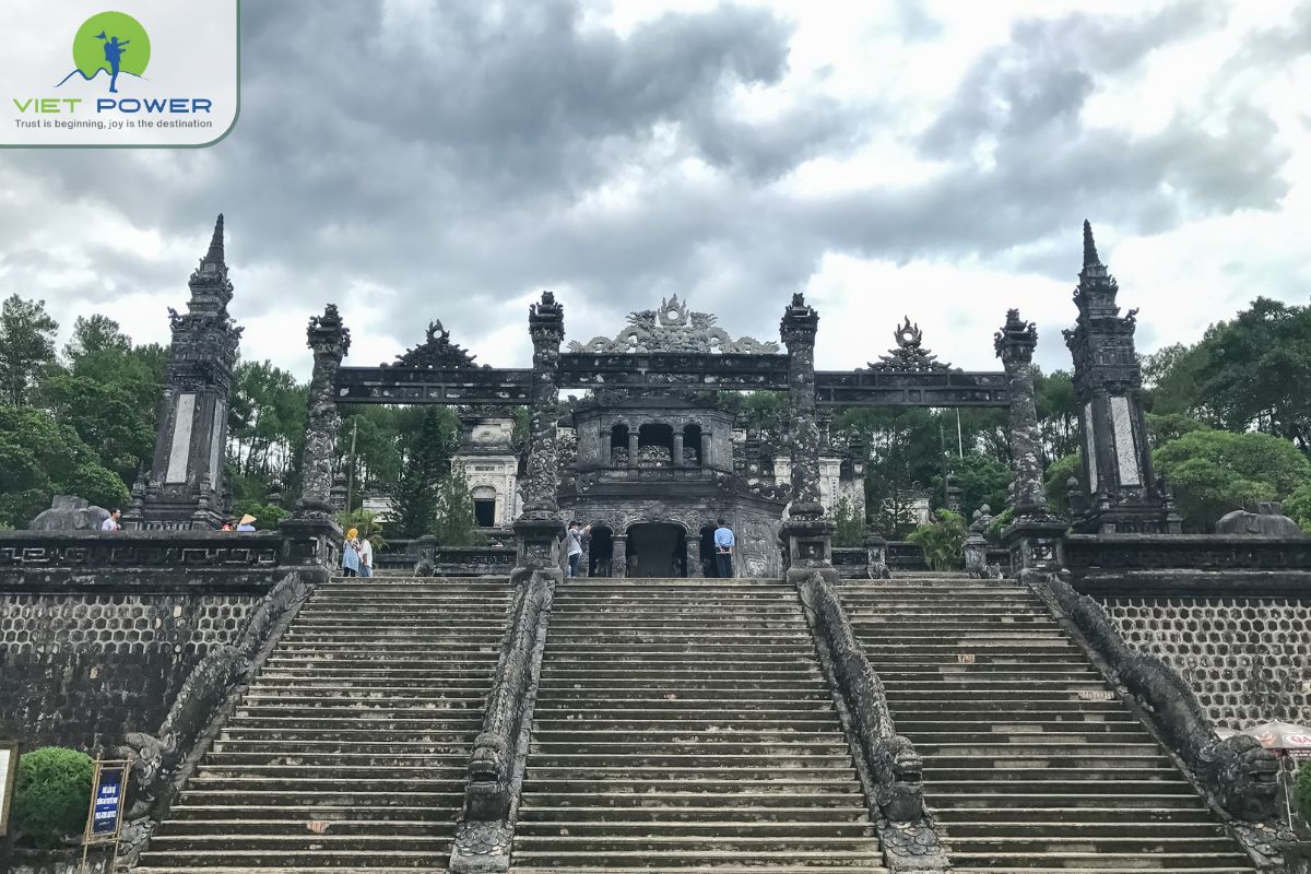 khai dinh tomb