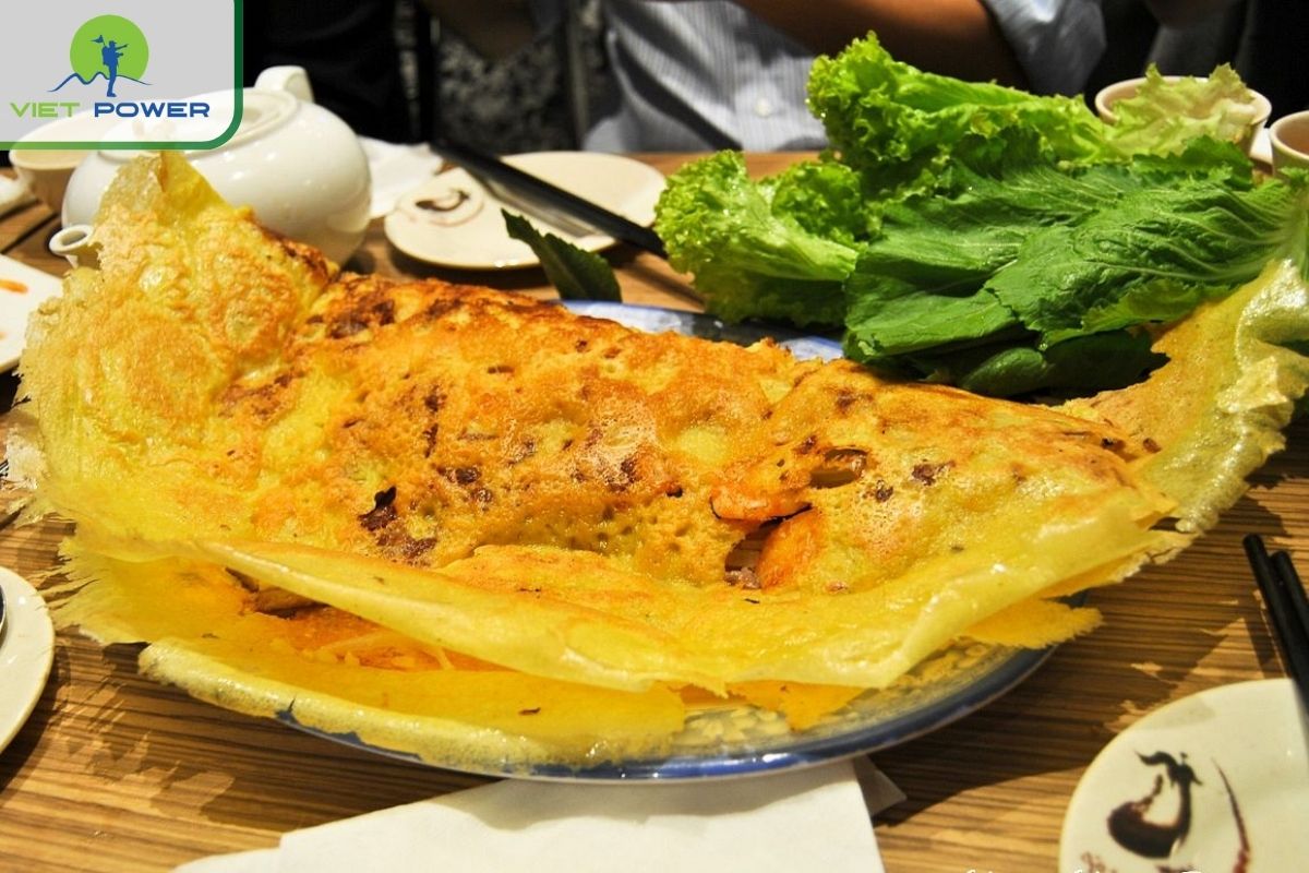 Where to Eat in Da Nang: A Guide to the Food Spots: Street Food Haven: Banh Xeo & Skewers