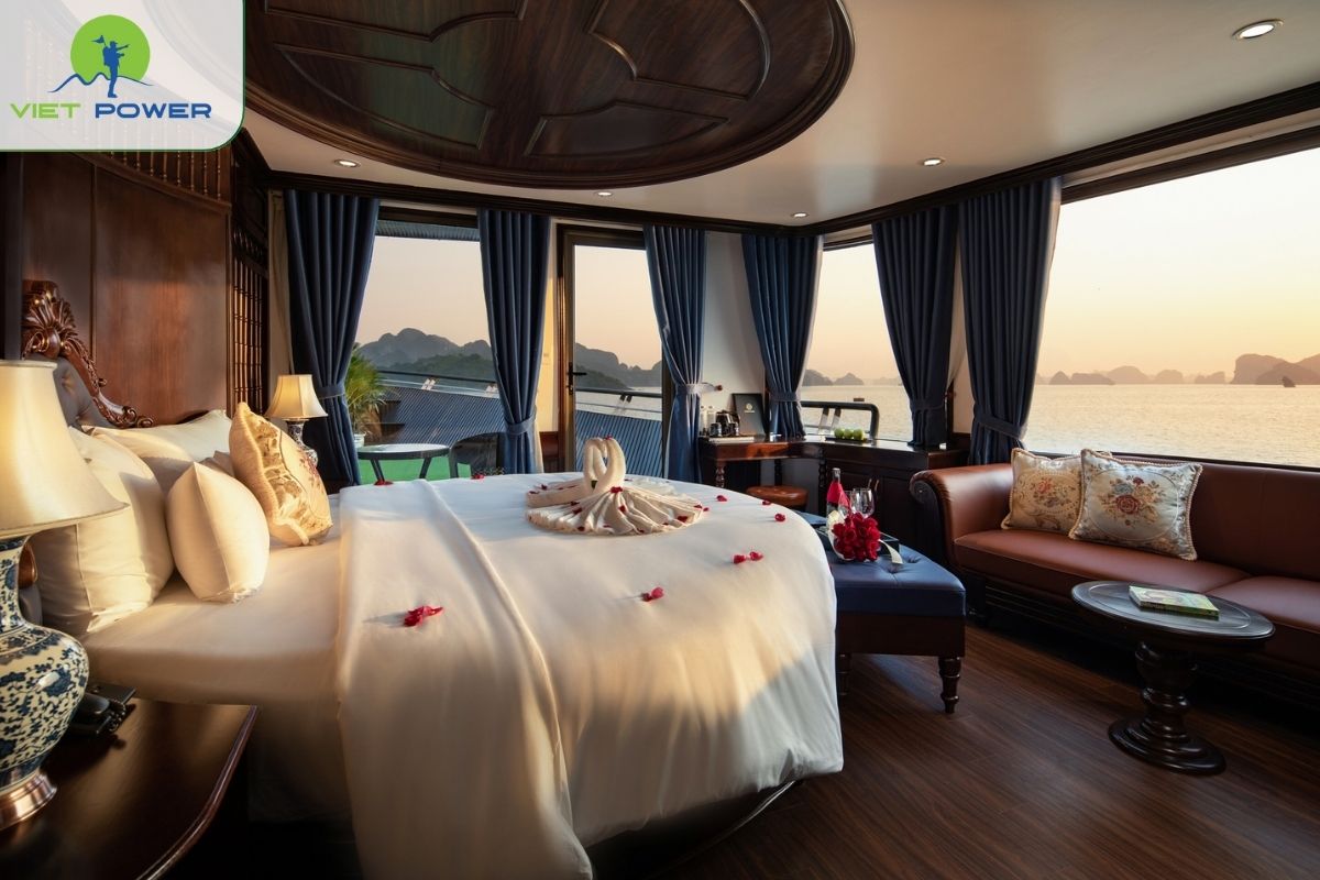 Honeymoon (VIP) Suite with Balcony