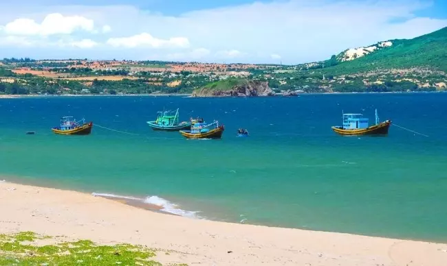 Chill Out at Mui Ne Beach in 4 Days