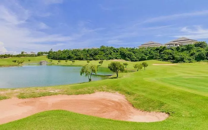 Golf Experience in Ho Chi Minh City and Mui Ne in 8 Days