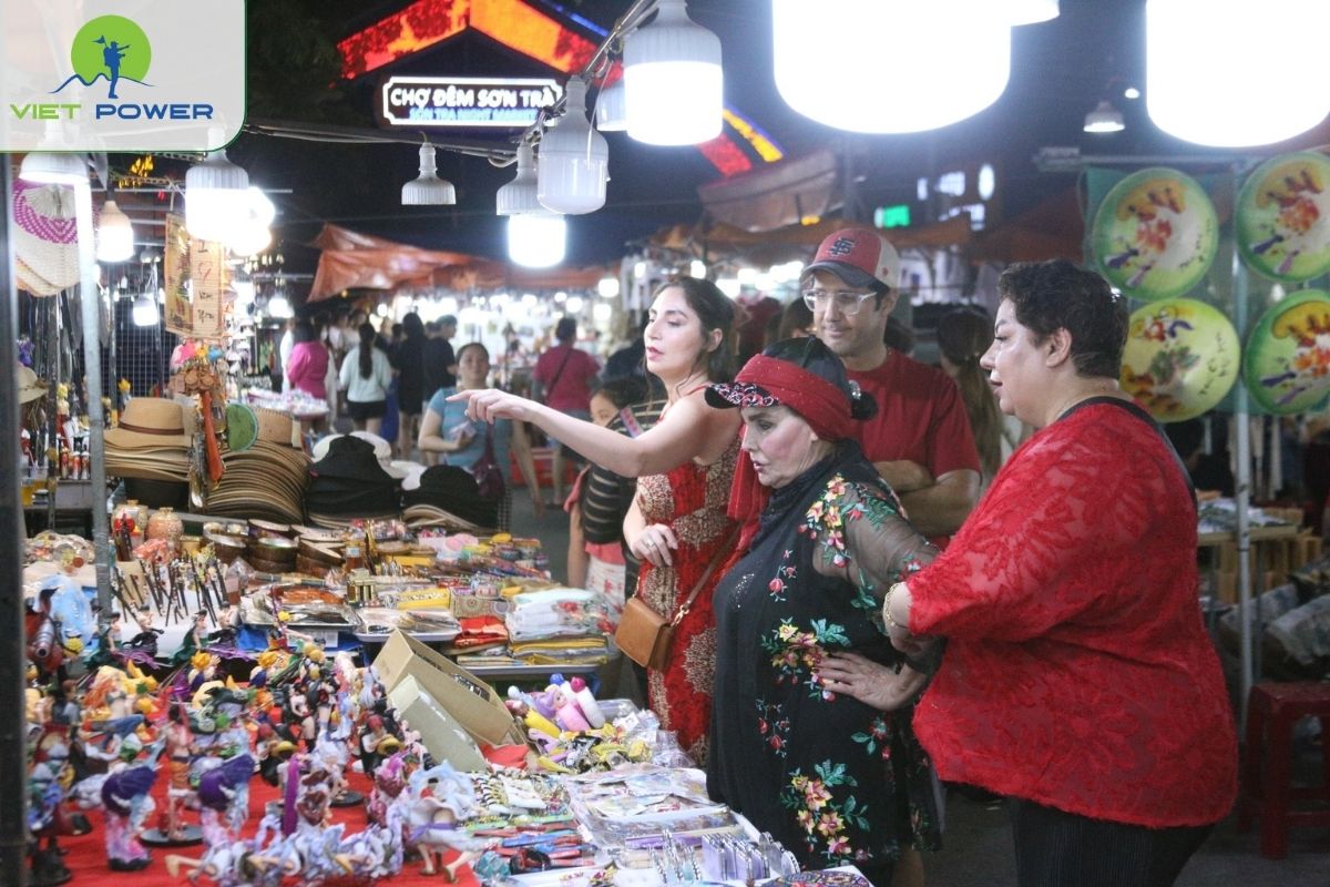 Son Tra Night Market