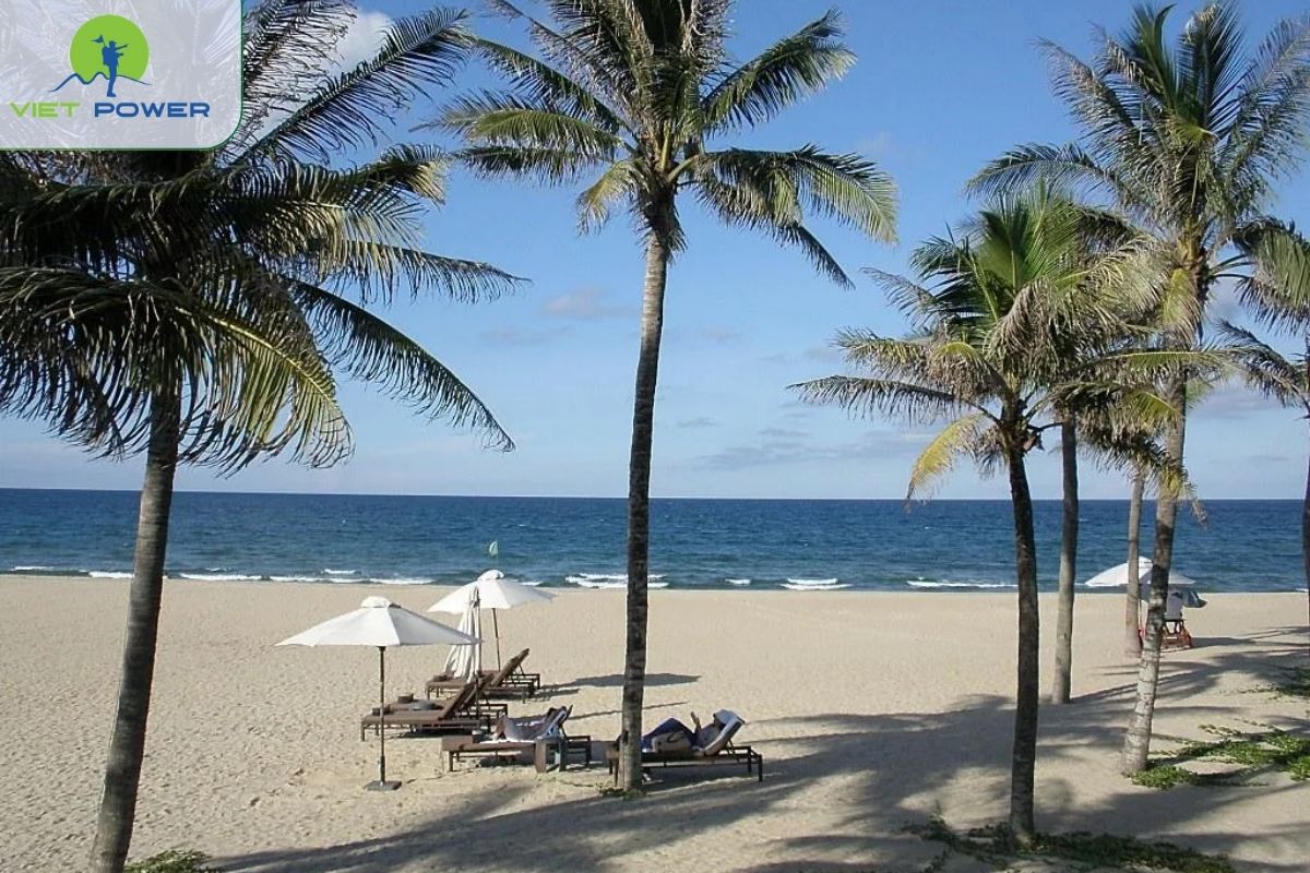 Non Nuoc Beach