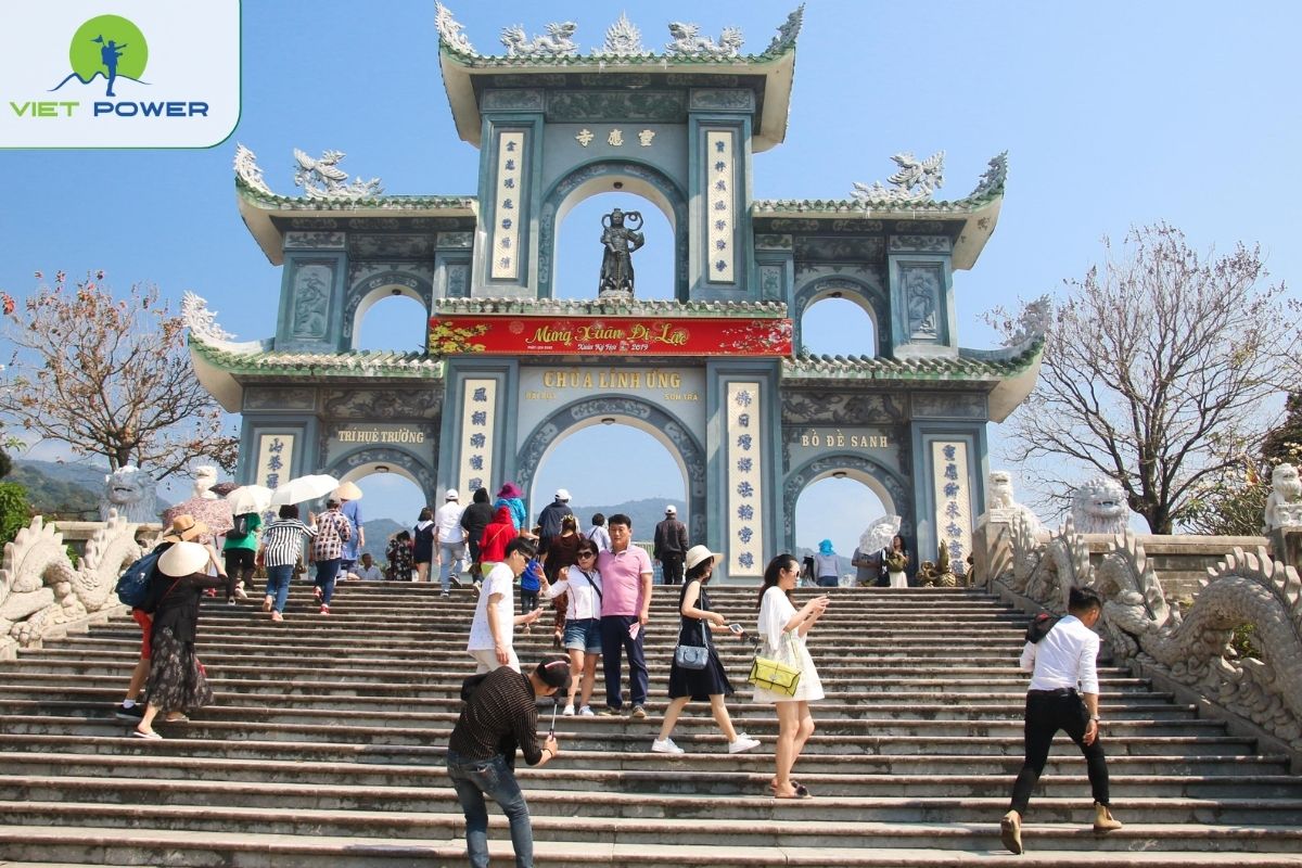 February is the best time to visit Linh Ung Temple.