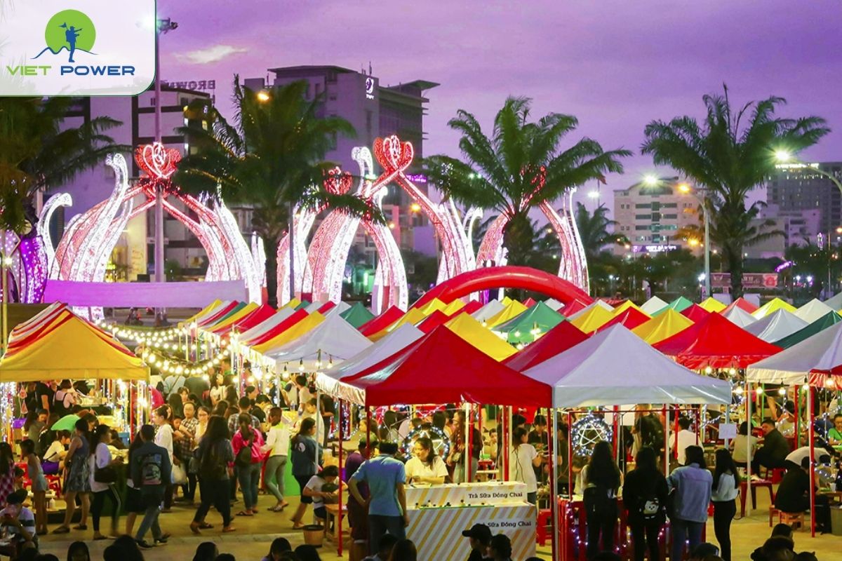 Helio Night Market