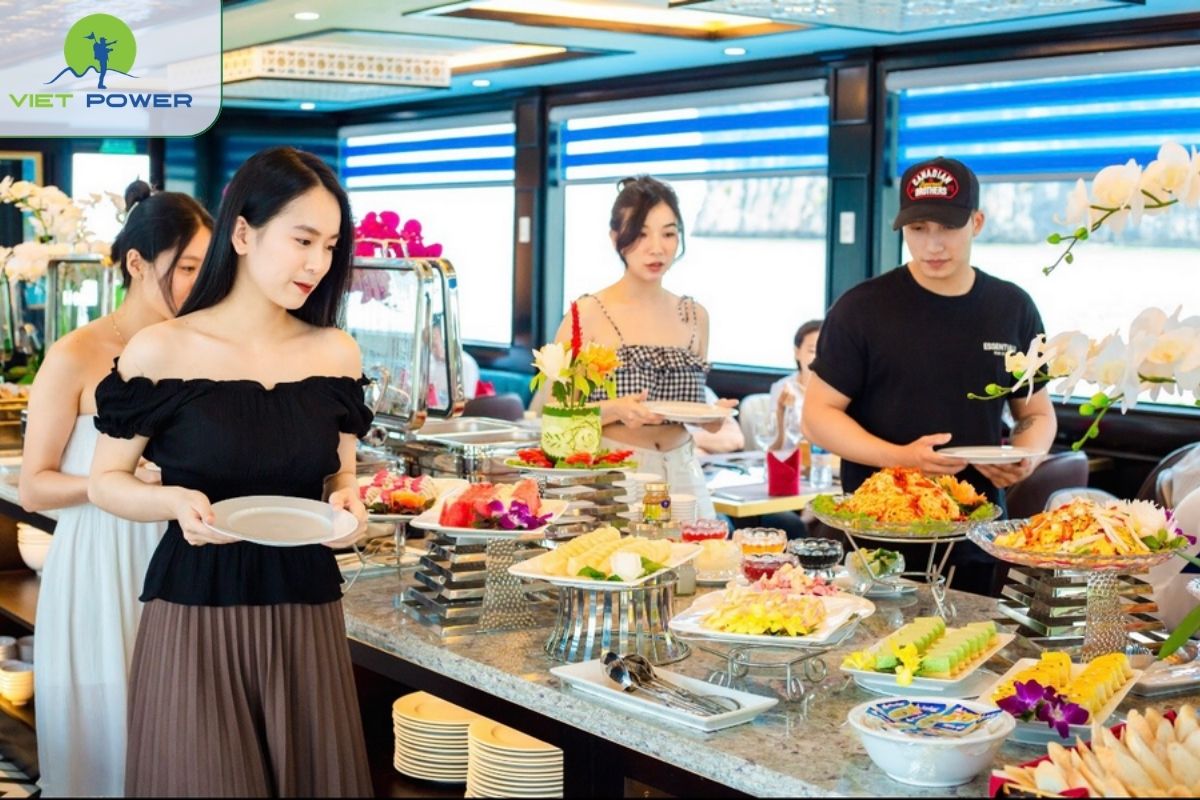 Dining on Board: Buffet Lunch with Local Seafood
