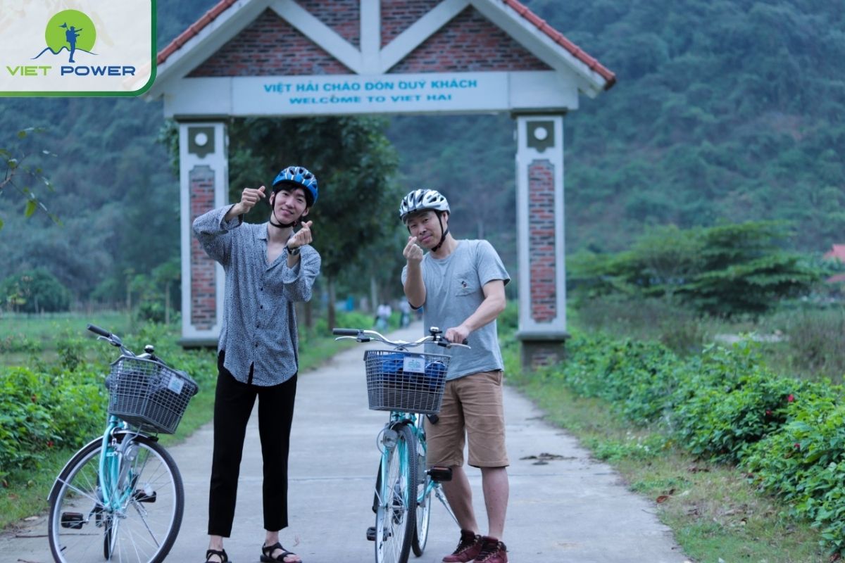 Cycling through Viet Hai Village