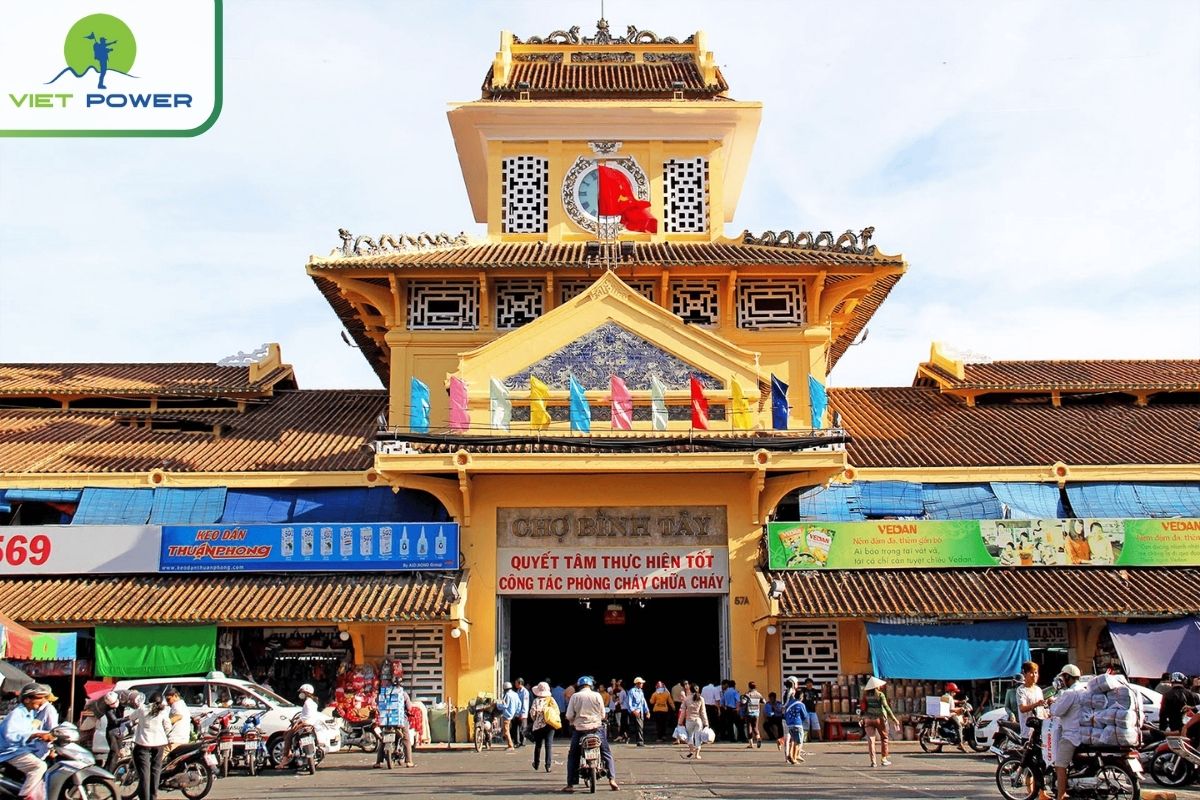 Binh Tay Market