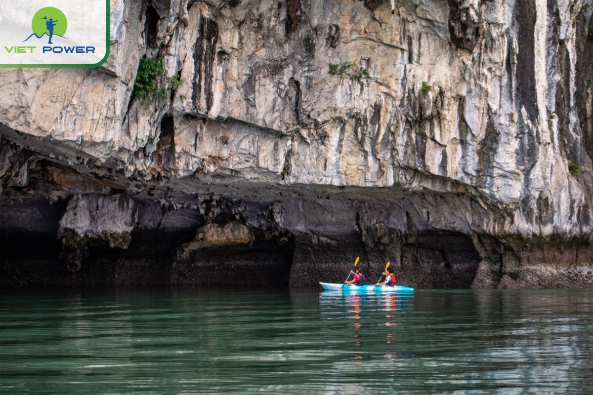 Light and Dark Caves