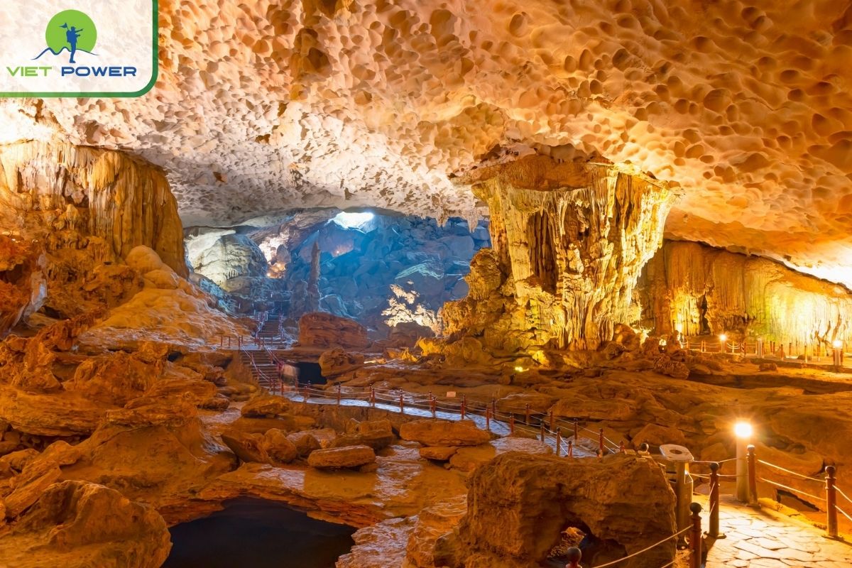 Sung Sot Cave