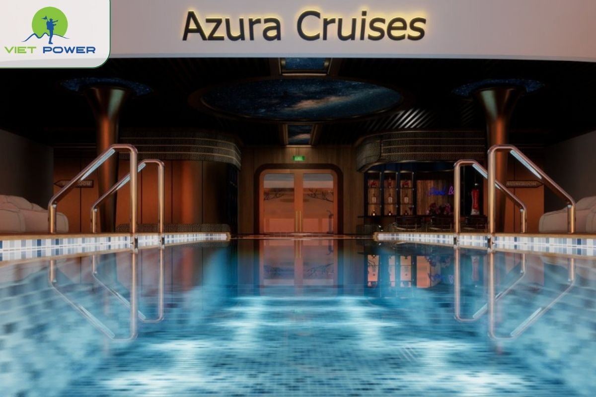 Infinity Pool & Jacuzzi Zone