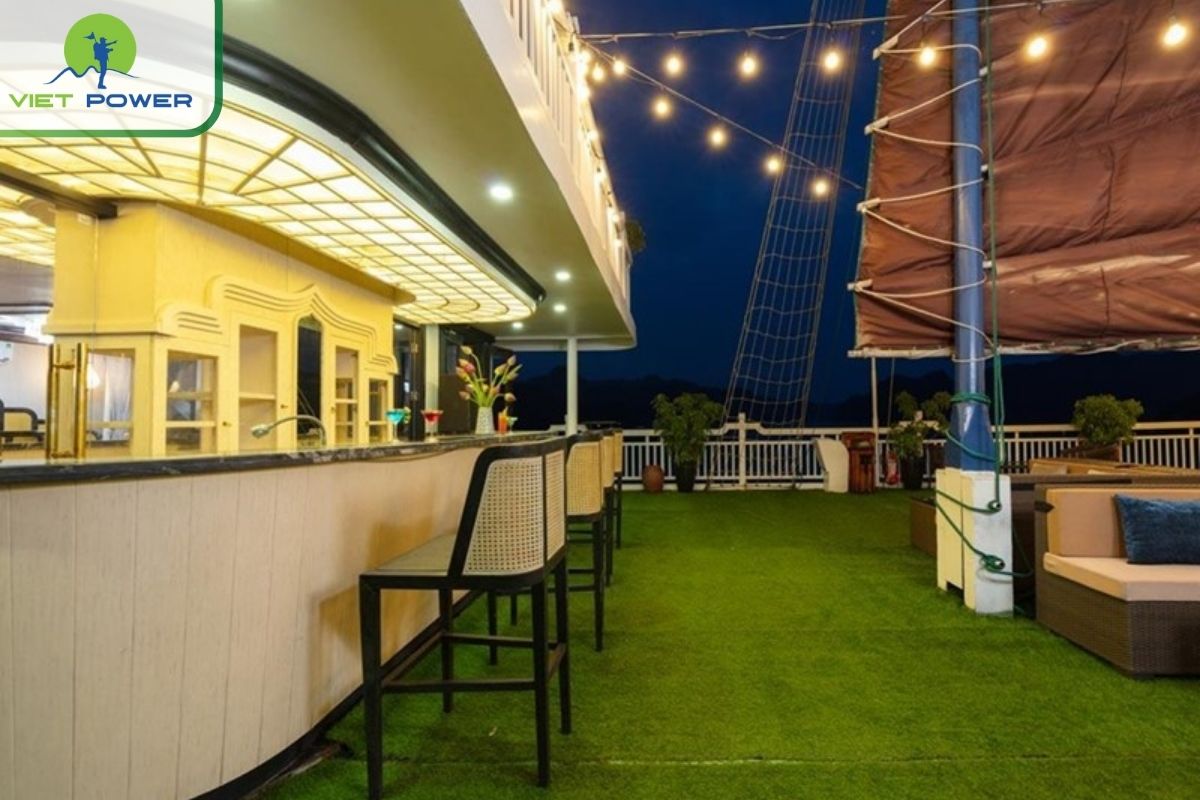 Floating Bar Cocktail Service on the Bay