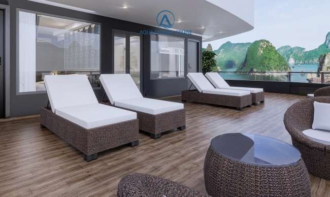 Aqua Luxury Cruise