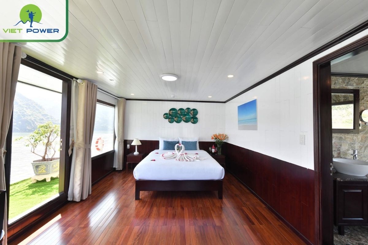 Suite Cabin on the Top