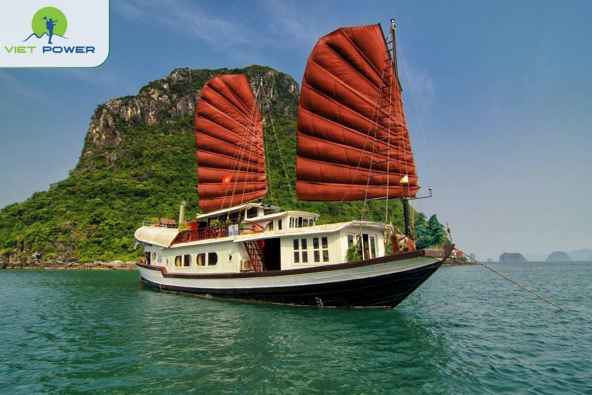 Prince Junk Halong Bay 