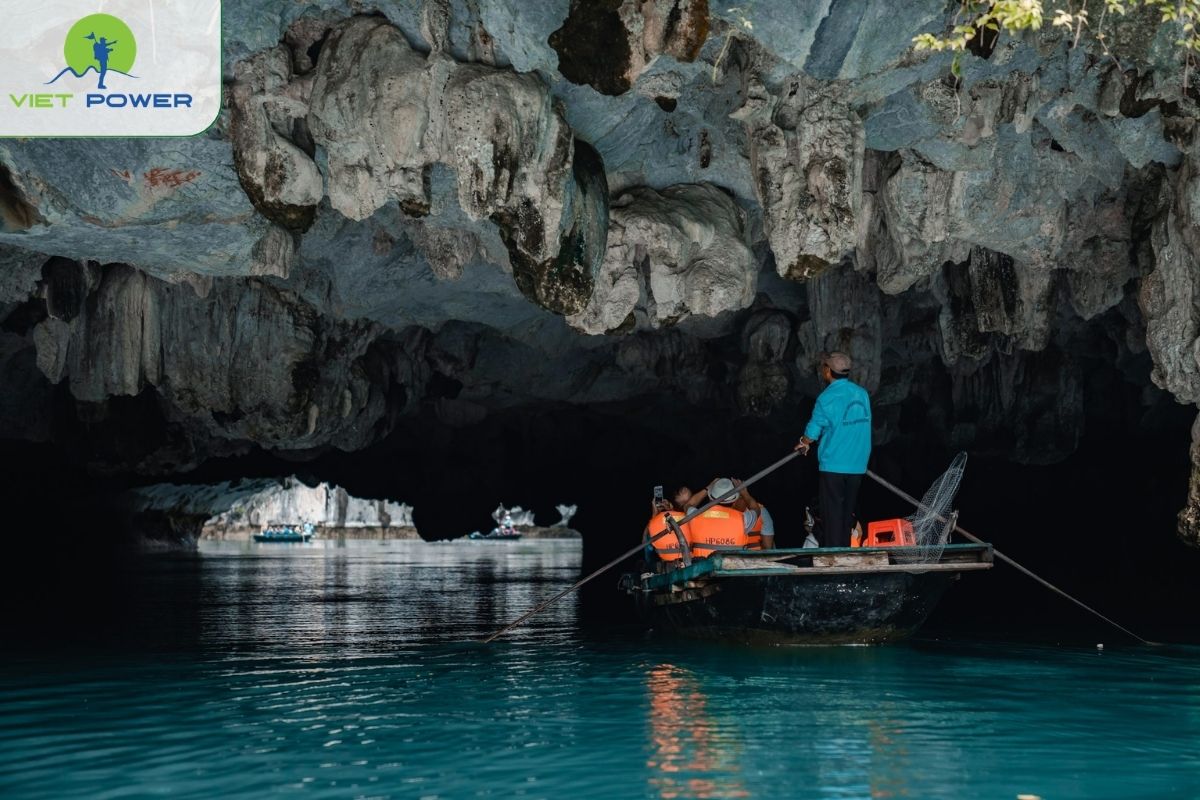 Kayaking at Dark & Bright Cave