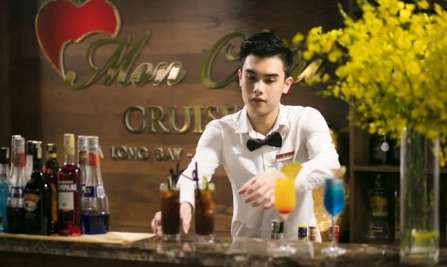 Hanoi - Tuan Chau Marina - Lan Ha bay