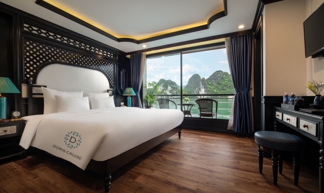 Junior Twin/Double Suite Sea View with Private Balcony