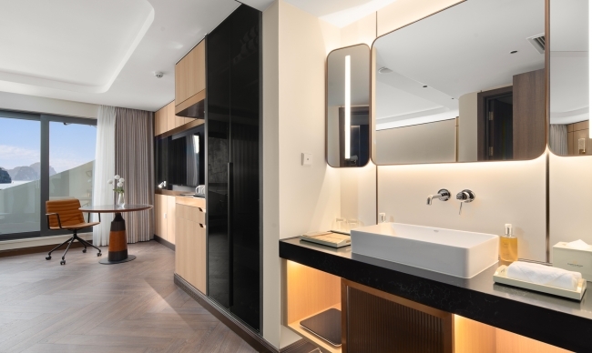 Ocean Balcony Suite