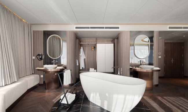 The Oceania Suite