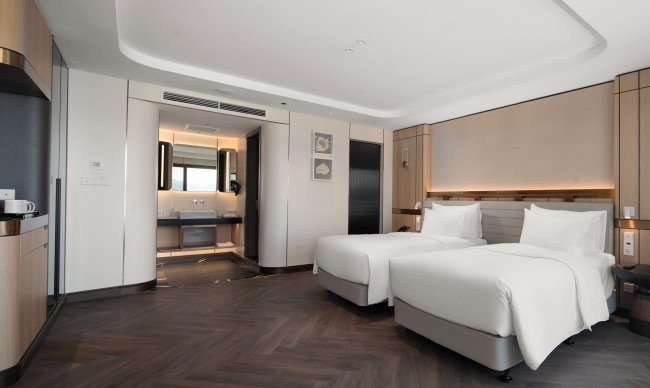 Veranda Suite