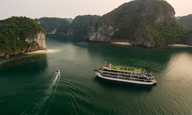 La Casta Regal Cruise