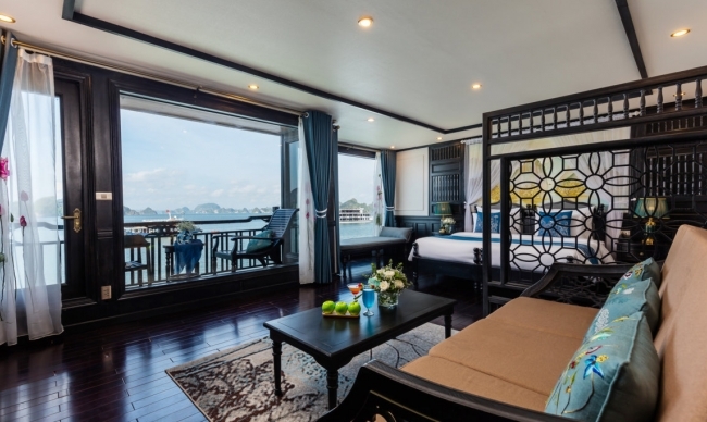 Lan Ha Junior Suite