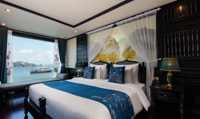 Lan Ha Junior Suite