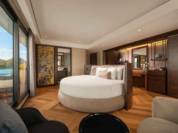 Ocean View Executive Suite - Terrace and Sky Jacuzzi