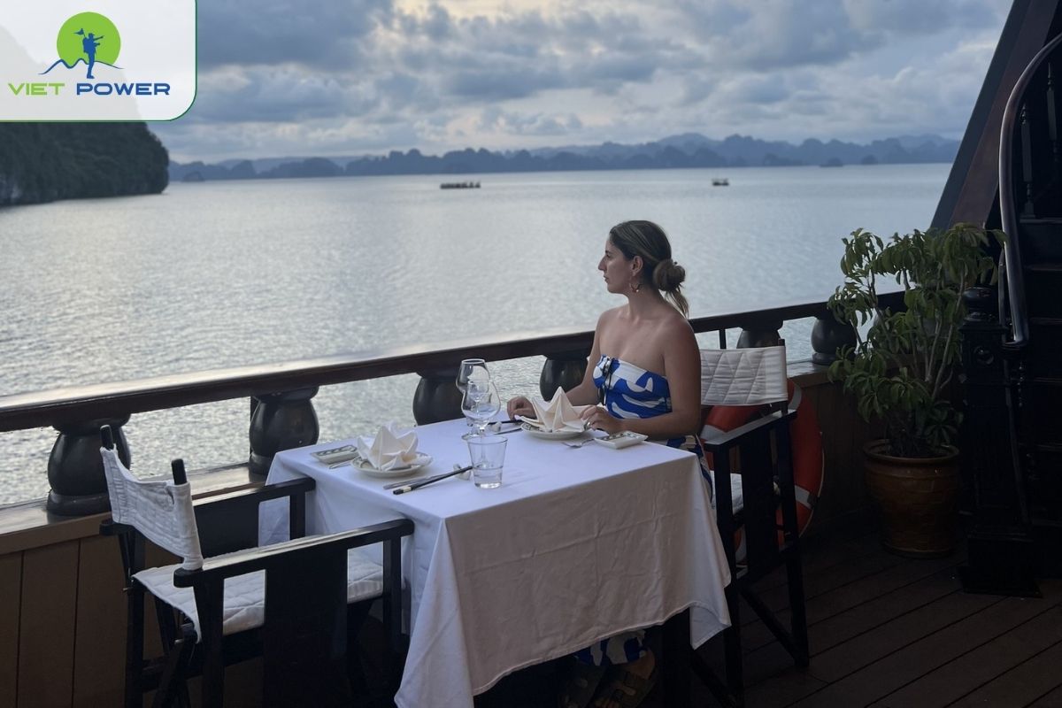 Breakfast with tea or coffee