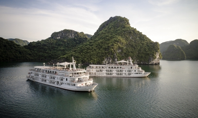 Paradise Elegance Cruise
