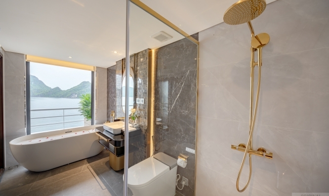Captain Suite