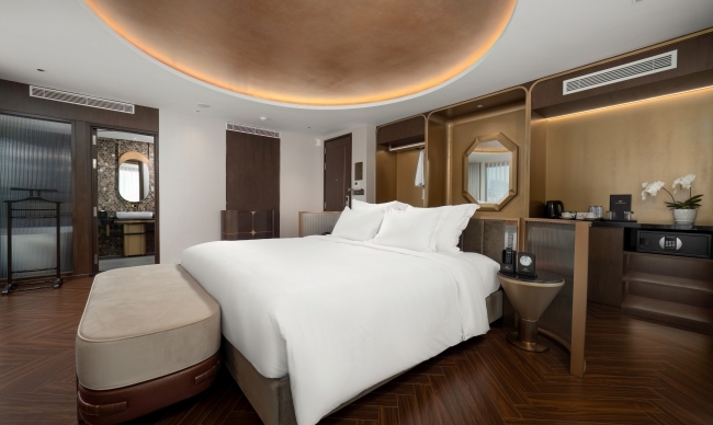 Captain Suite