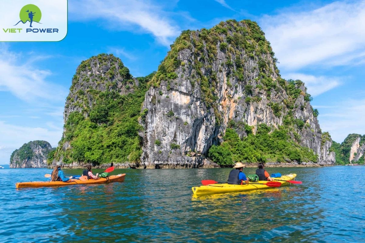 May to September is the right time to cruise on Bai Tu Long.