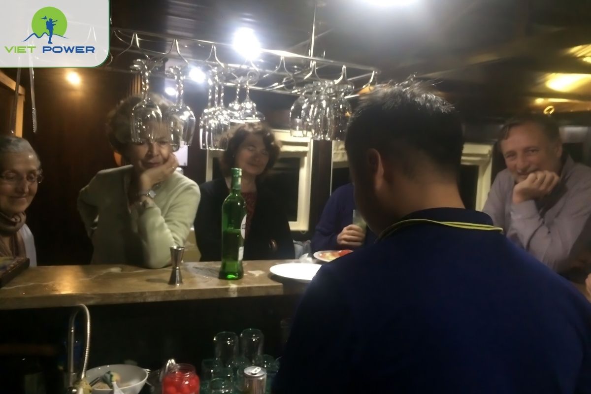 Gold Happy Hour Program